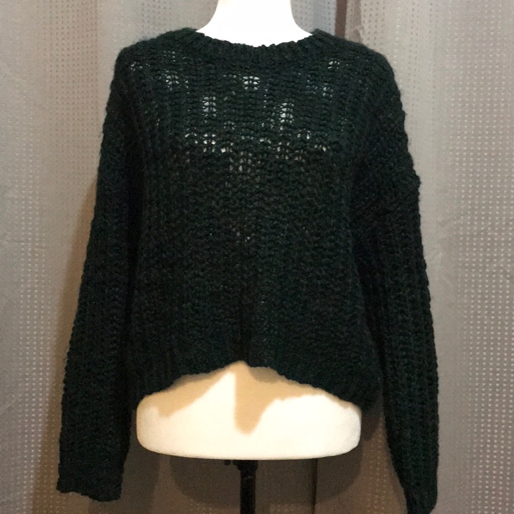 EUC Forest Green F21 Cropped Knit S…